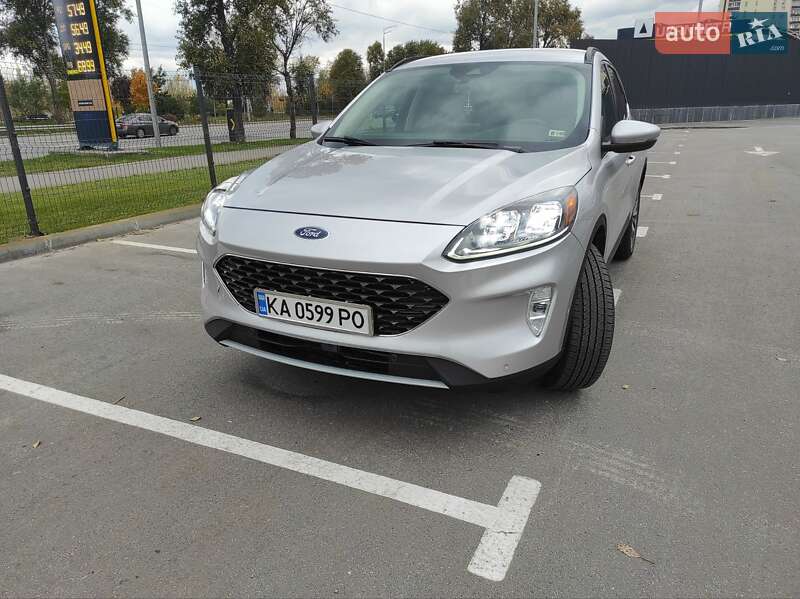 Внедорожник / Кроссовер Ford Escape 2020 в Киеве