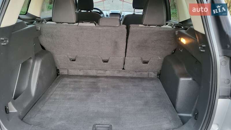 Внедорожник / Кроссовер Ford Escape 2019 в Дубно