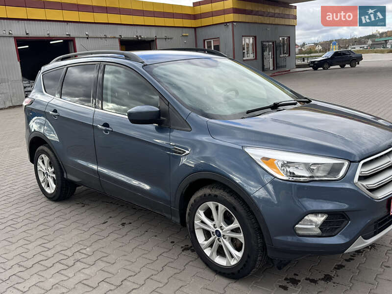 Внедорожник / Кроссовер Ford Escape 2018 в Белогорье фото 2 Внедорожник / Кроссовер Ford Escape 2018 в Белогорье