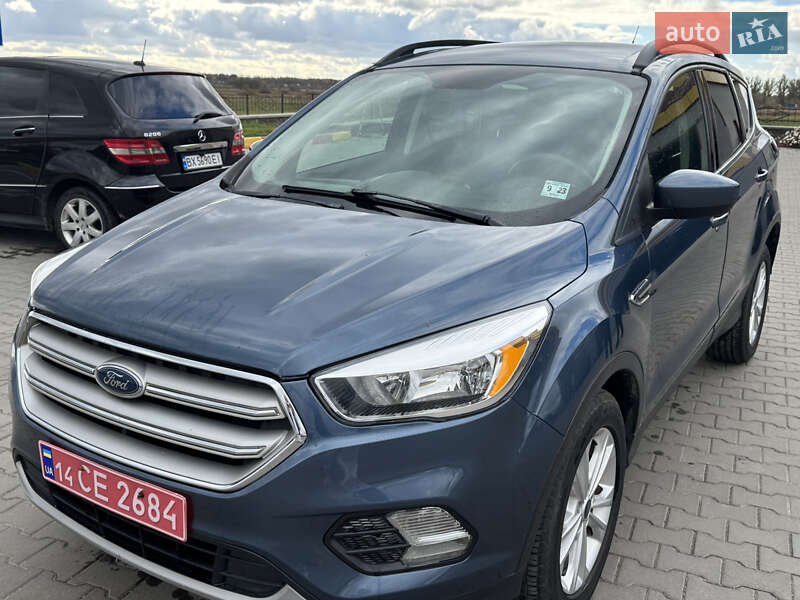 Внедорожник / Кроссовер Ford Escape 2018 в Белогорье фото 11 Внедорожник / Кроссовер Ford Escape 2018 в Белогорье