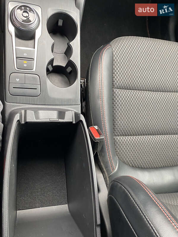 Внедорожник / Кроссовер Ford Escape 2023 в Киеве