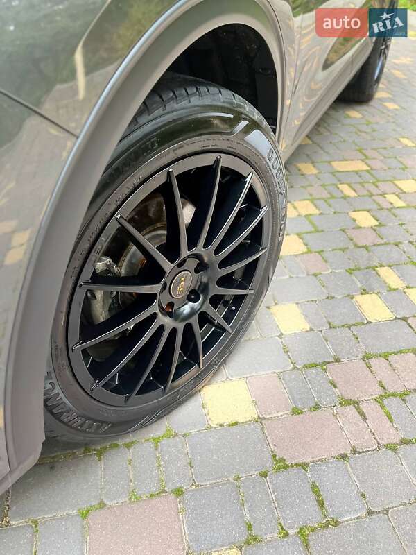 Позашляховик / Кросовер Ford Escape 2020 в Одесі