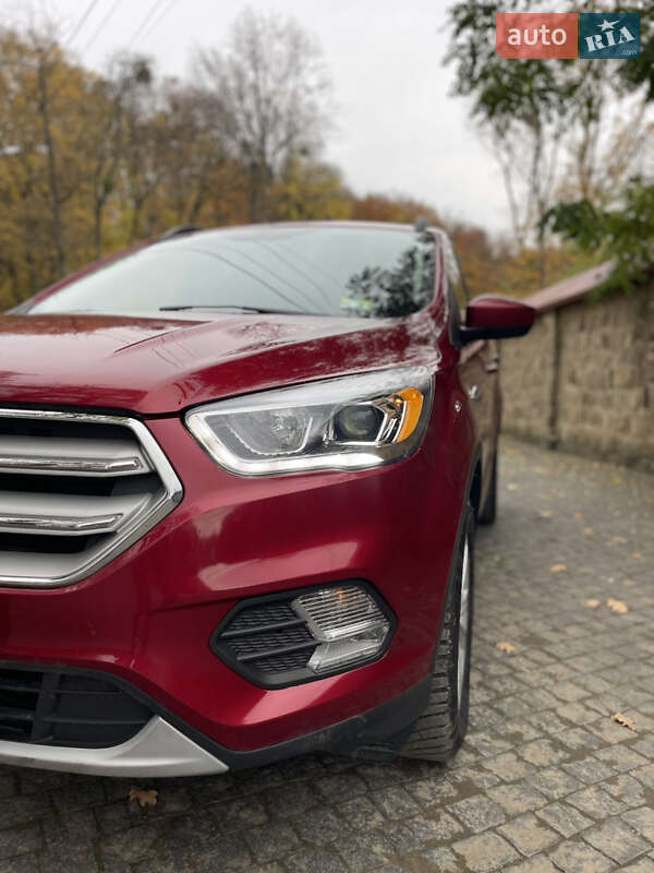 Позашляховик / Кросовер Ford Escape 2017 в Чернівцях фото 17 Позашляховик / Кросовер Ford Escape 2017 в Чернівцях