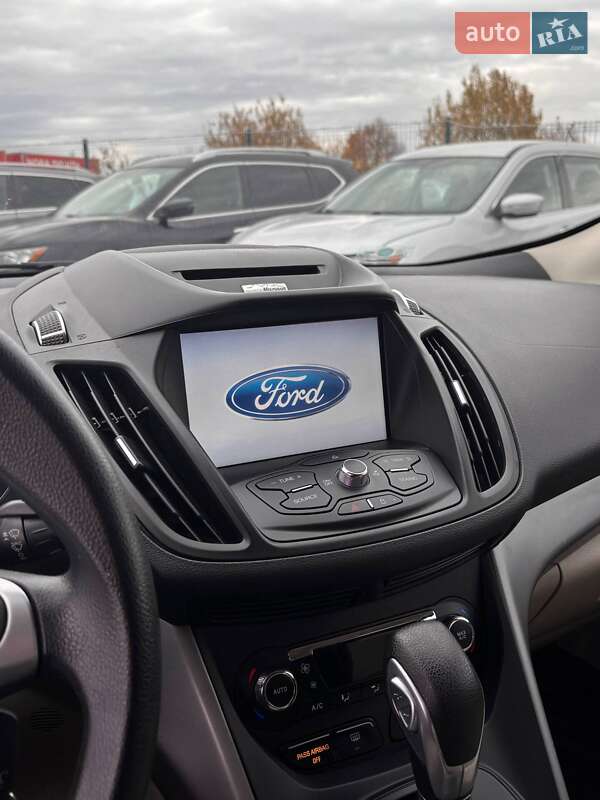 Внедорожник / Кроссовер Ford Escape 2015 в Львове