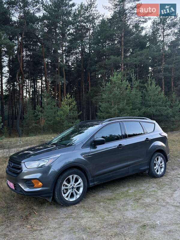 Позашляховик / Кросовер Ford Escape 2017 в Кременчуці