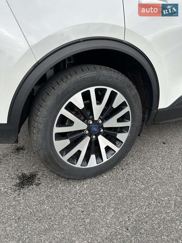 Внедорожник / Кроссовер Ford Escape 2020 в Харькове