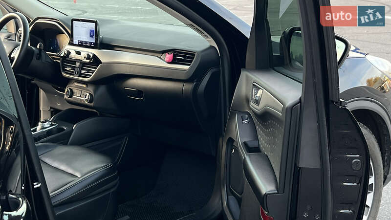 Внедорожник / Кроссовер Ford Escape 2020 в Днепре фото 19 Внедорожник / Кроссовер Ford Escape 2020 в Днепре