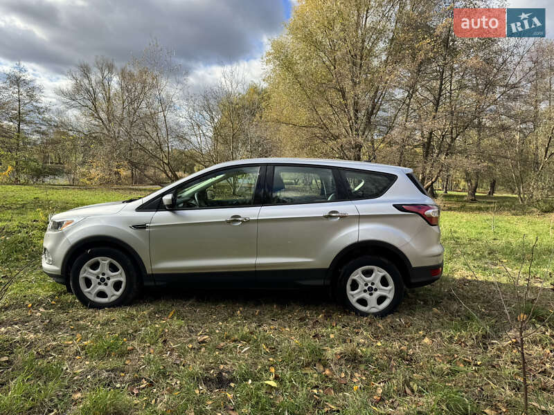 Внедорожник / Кроссовер Ford Escape 2017 в Белой Церкви