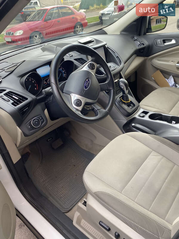 Позашляховик / Кросовер Ford Escape 2014 в Києві