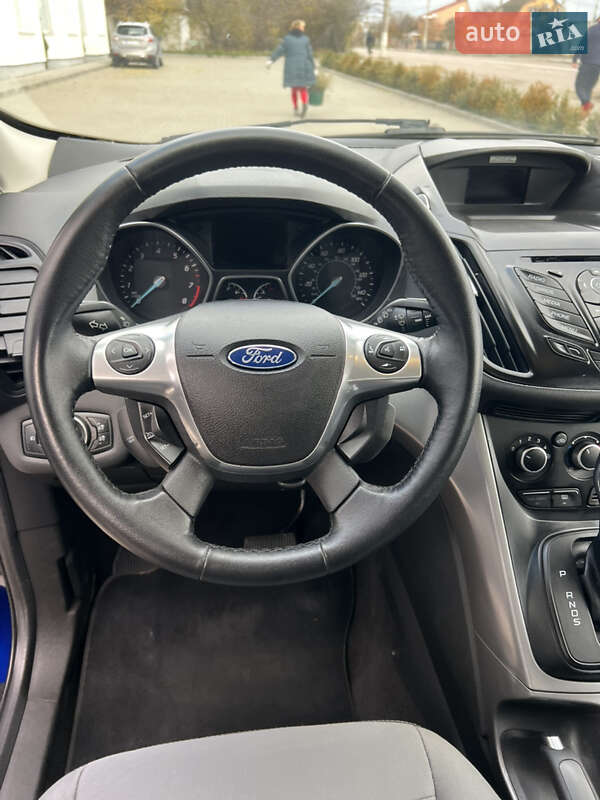 Позашляховик / Кросовер Ford Escape 2016 в Житомирі