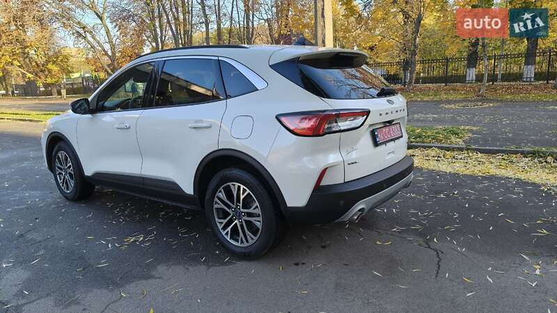 Внедорожник / Кроссовер Ford Escape 2020 в Киеве фото 3 Внедорожник / Кроссовер Ford Escape 2020 в Киеве