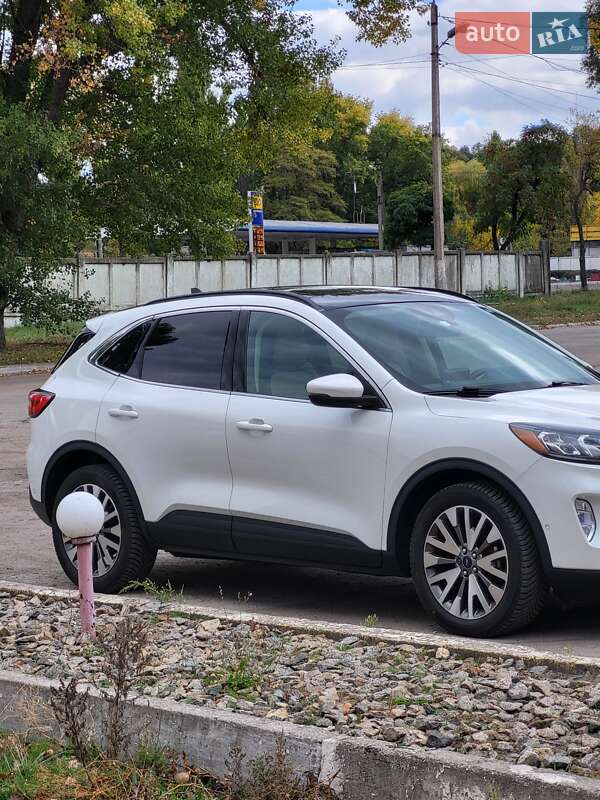 Внедорожник / Кроссовер Ford Escape 2020 в Каменском фото 3 Внедорожник / Кроссовер Ford Escape 2020 в Каменском