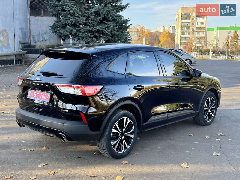 Внедорожник / Кроссовер Ford Escape 2021 в Ровно