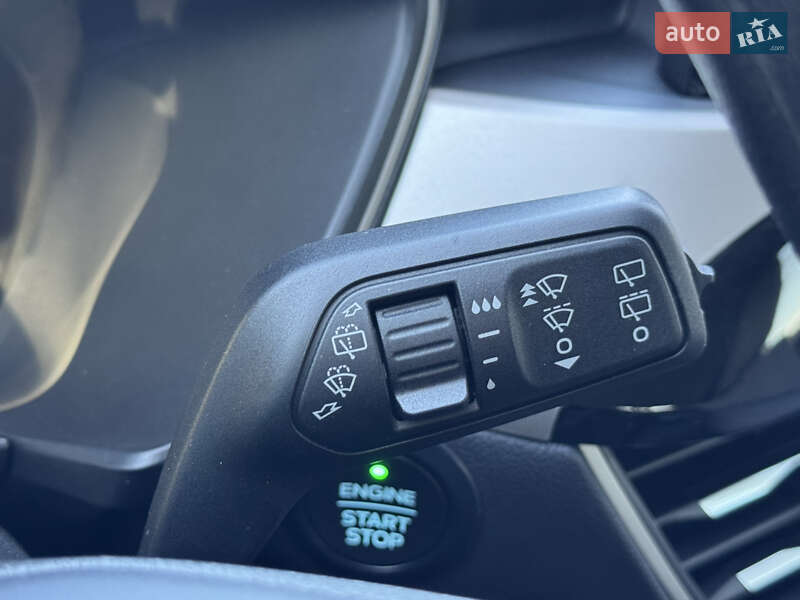 Внедорожник / Кроссовер Ford Escape 2021 в Ровно