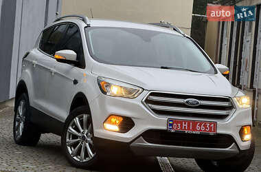 Позашляховик / Кросовер Ford Escape 2017 в Дрогобичі