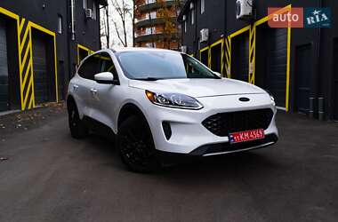 Внедорожник / Кроссовер Ford Escape 2021 в Киеве