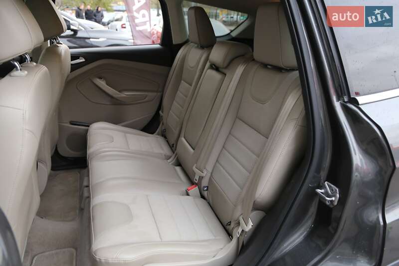 Внедорожник / Кроссовер Ford Escape 2015 в Киеве