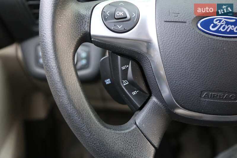 Внедорожник / Кроссовер Ford Escape 2015 в Киеве