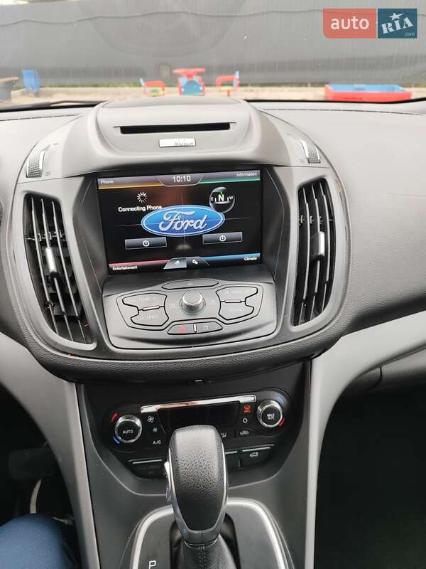 Внедорожник / Кроссовер Ford Escape 2013 в Калиновке