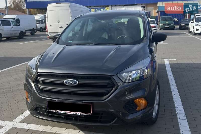 Внедорожник / Кроссовер Ford Escape 2018 в Киеве