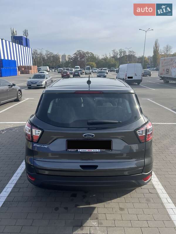 Внедорожник / Кроссовер Ford Escape 2018 в Киеве