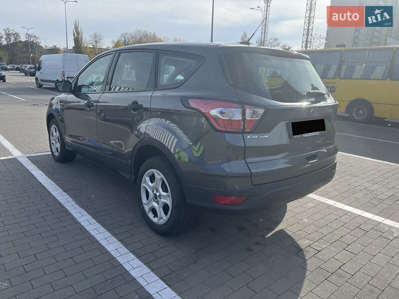 Внедорожник / Кроссовер Ford Escape 2018 в Киеве