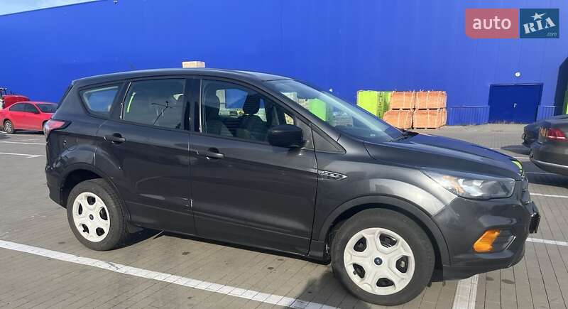 Внедорожник / Кроссовер Ford Escape 2018 в Киеве