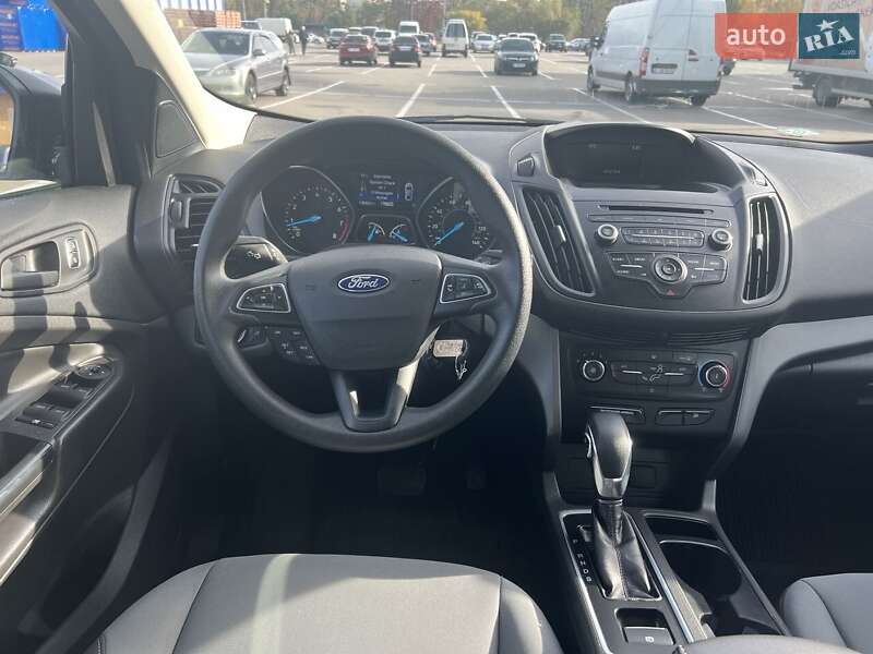 Внедорожник / Кроссовер Ford Escape 2018 в Киеве