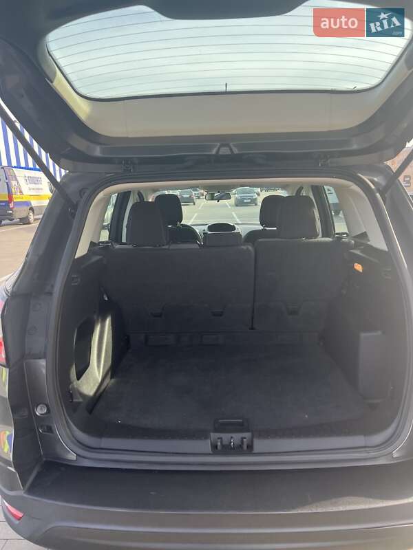 Внедорожник / Кроссовер Ford Escape 2018 в Киеве