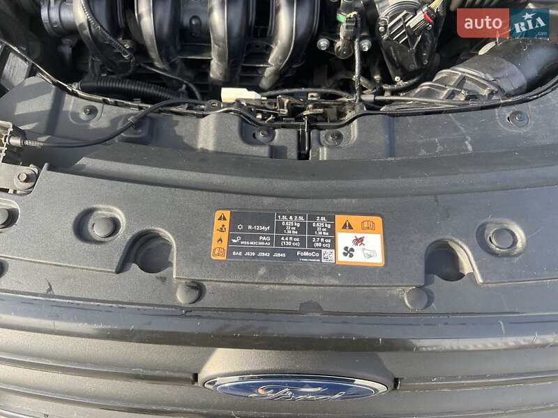 Внедорожник / Кроссовер Ford Escape 2018 в Киеве