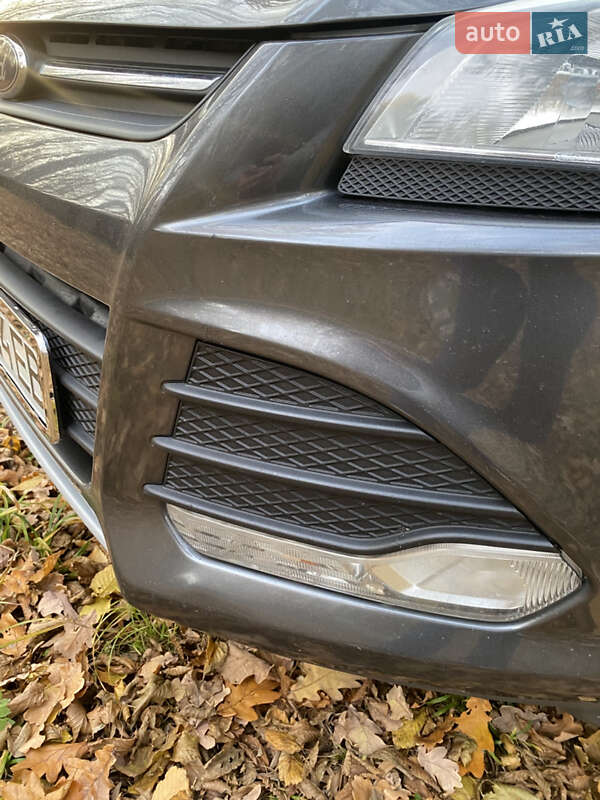 Внедорожник / Кроссовер Ford Escape 2015 в Копычинце