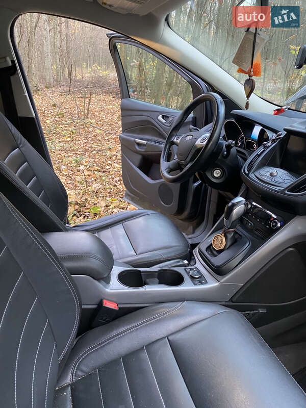 Внедорожник / Кроссовер Ford Escape 2015 в Копычинце