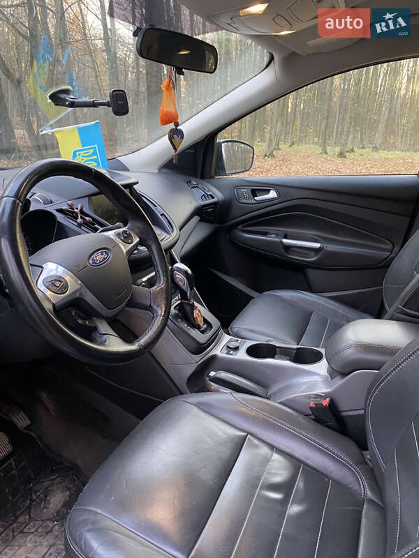 Внедорожник / Кроссовер Ford Escape 2015 в Копычинце