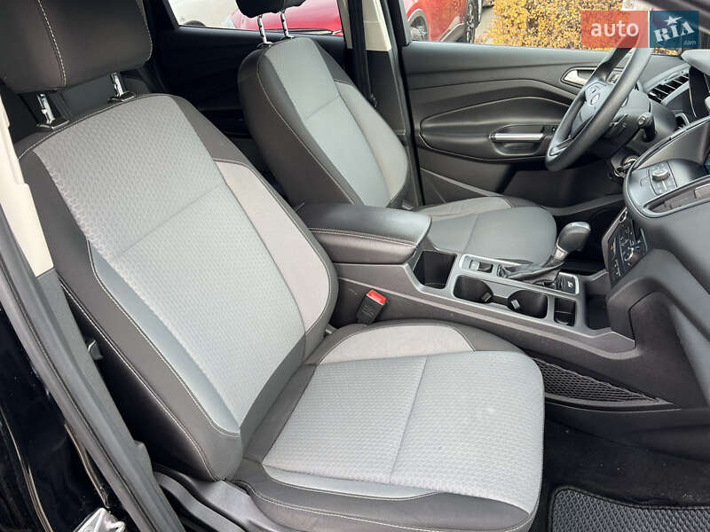 Внедорожник / Кроссовер Ford Escape 2016 в Киеве