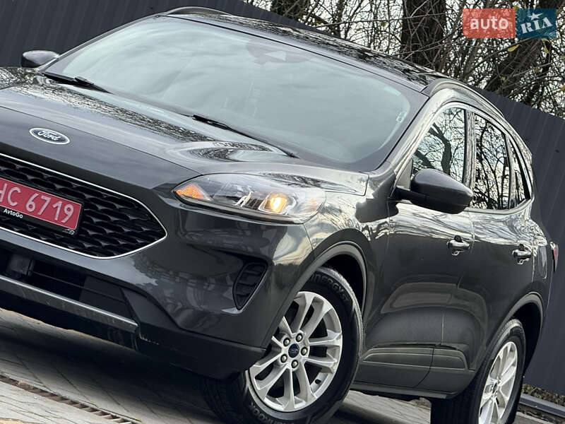 Внедорожник / Кроссовер Ford Escape 2020 в Дрогобыче