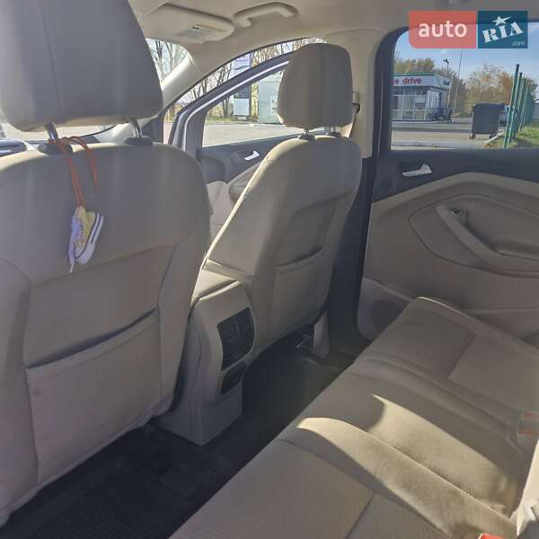 Позашляховик / Кросовер Ford Escape 2017 в Броварах фото 15 Позашляховик / Кросовер Ford Escape 2017 в Броварах