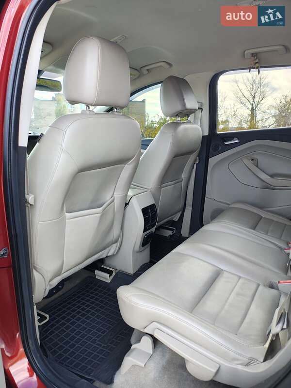 Внедорожник / Кроссовер Ford Escape 2014 в Кривом Роге