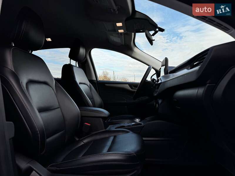 Позашляховик / Кросовер Ford Escape 2022 в Рівному фото 60 Позашляховик / Кросовер Ford Escape 2022 в Рівному