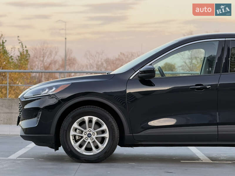 Позашляховик / Кросовер Ford Escape 2021 в Києві фото 14 Позашляховик / Кросовер Ford Escape 2021 в Києві