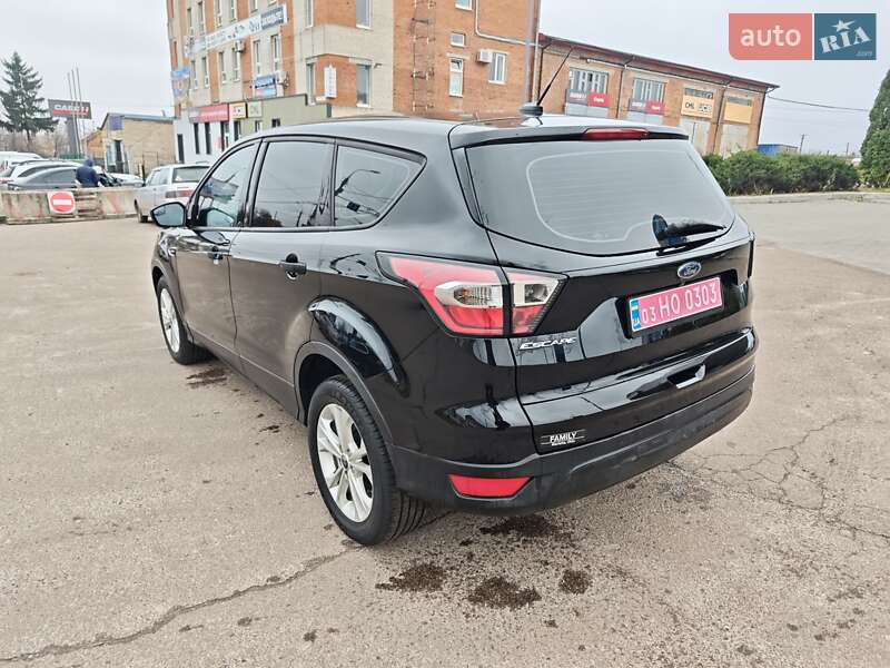 Позашляховик / Кросовер Ford Escape 2016 в Сумах