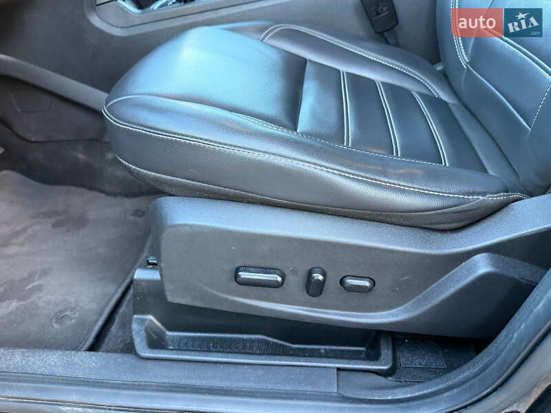 Позашляховик / Кросовер Ford Escape 2018 в Стрию фото 38 Позашляховик / Кросовер Ford Escape 2018 в Стрию