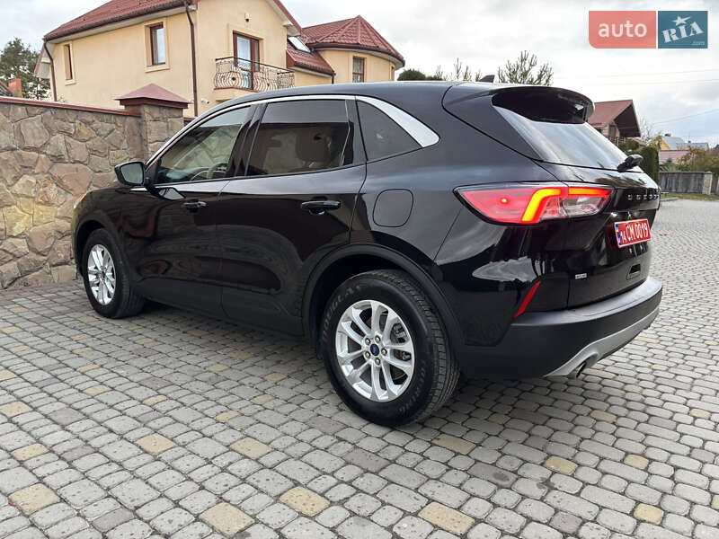 Внедорожник / Кроссовер Ford Escape 2020 в Львове