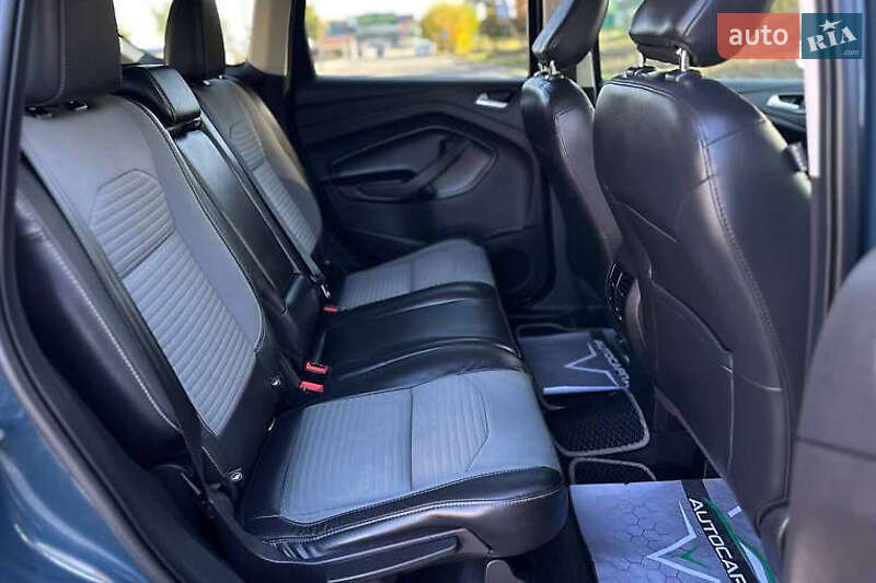 Внедорожник / Кроссовер Ford Escape 2018 в Киеве