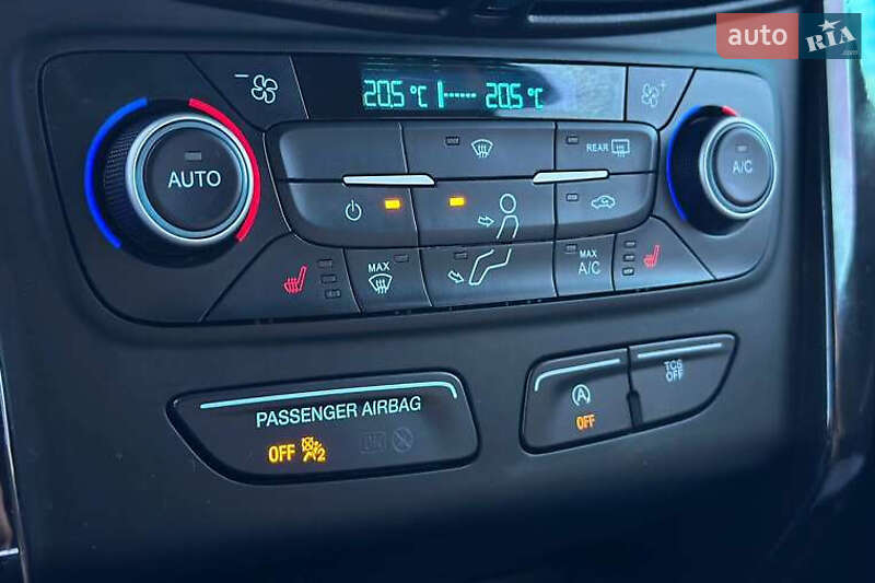 Внедорожник / Кроссовер Ford Escape 2018 в Киеве