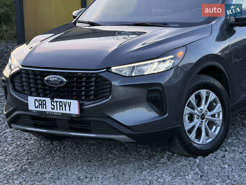 Внедорожник / Кроссовер Ford Escape 2023 в Стрые