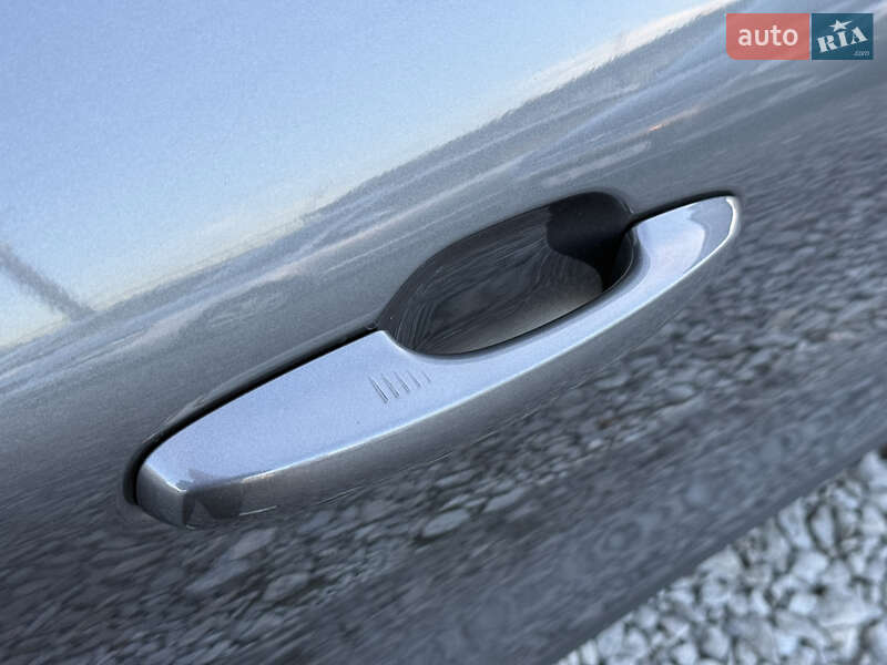 Внедорожник / Кроссовер Ford Escape 2023 в Стрые