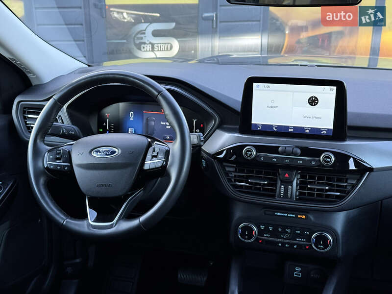 Внедорожник / Кроссовер Ford Escape 2023 в Стрые