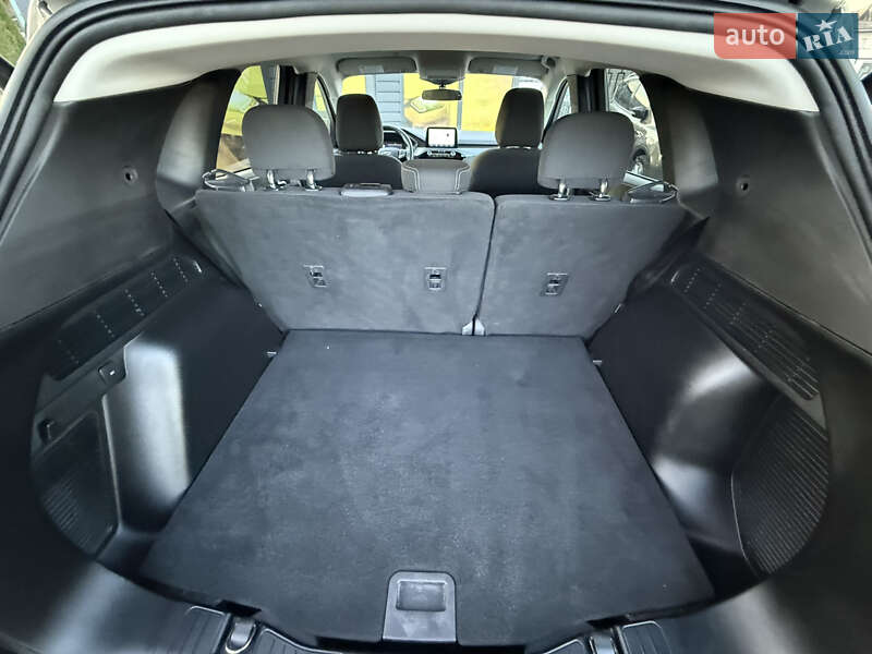 Внедорожник / Кроссовер Ford Escape 2023 в Стрые