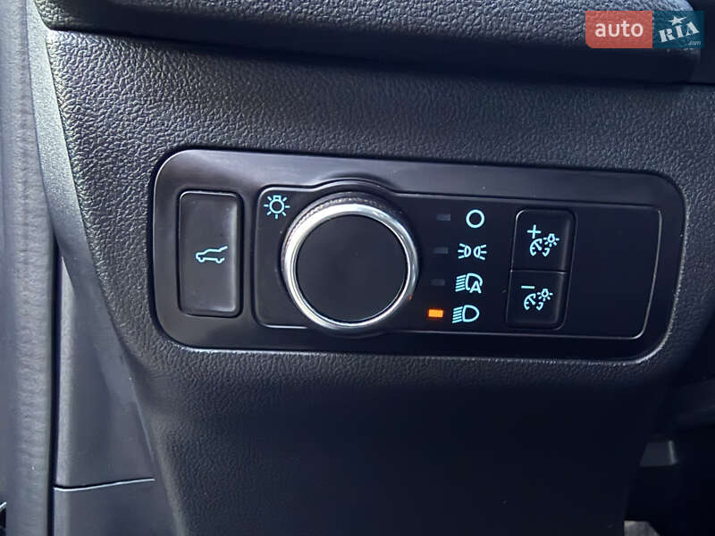 Внедорожник / Кроссовер Ford Escape 2023 в Стрые