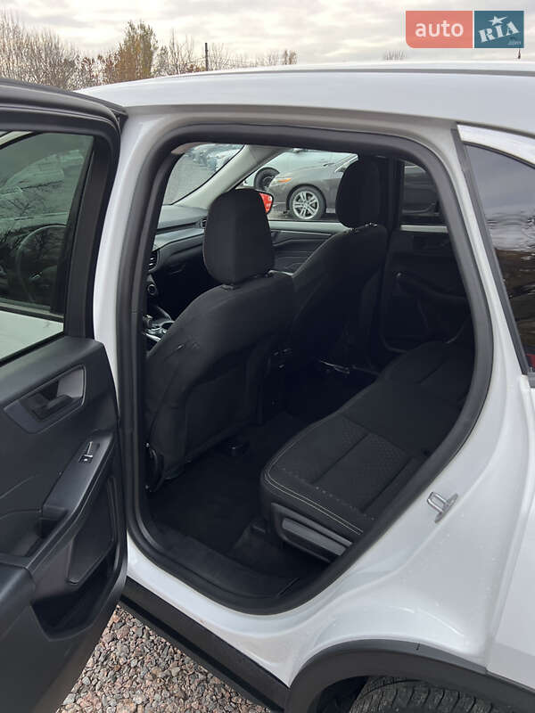 Внедорожник / Кроссовер Ford Escape 2023 в Черкассах